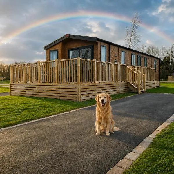 Dogs Free, Caves & Waterfalls 30 Mins Away, Sleeps 6 - The Debonair, hotel en Carnforth