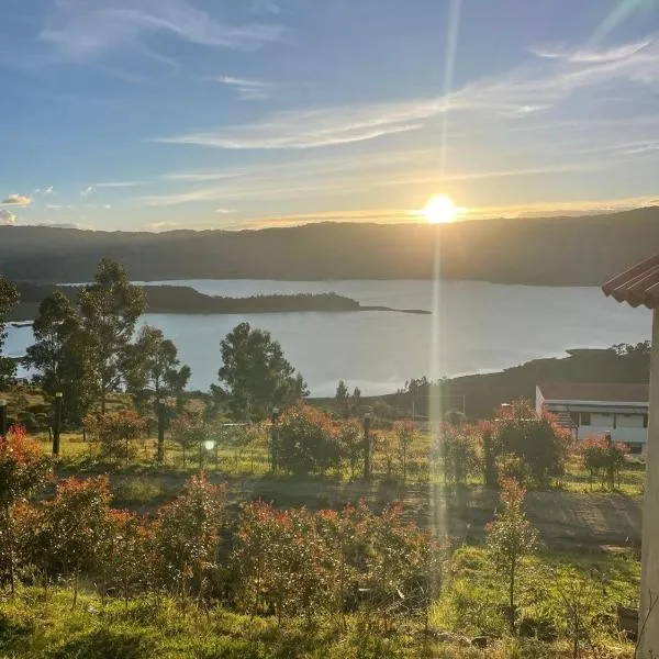 Good Vistas House-Guatavita, готель у місті Ґуатавіта