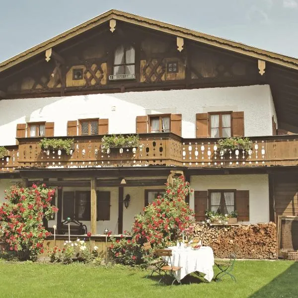 Mammhofer Suite & Breakfast, hotel in Oberammergau
