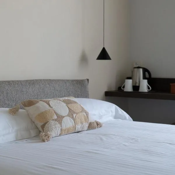 Zahir Rooms & Wellness srls, hotel in Trapani