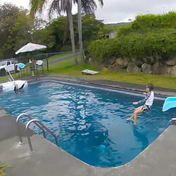 Hawaii Island Resort, хотел в Naalehu