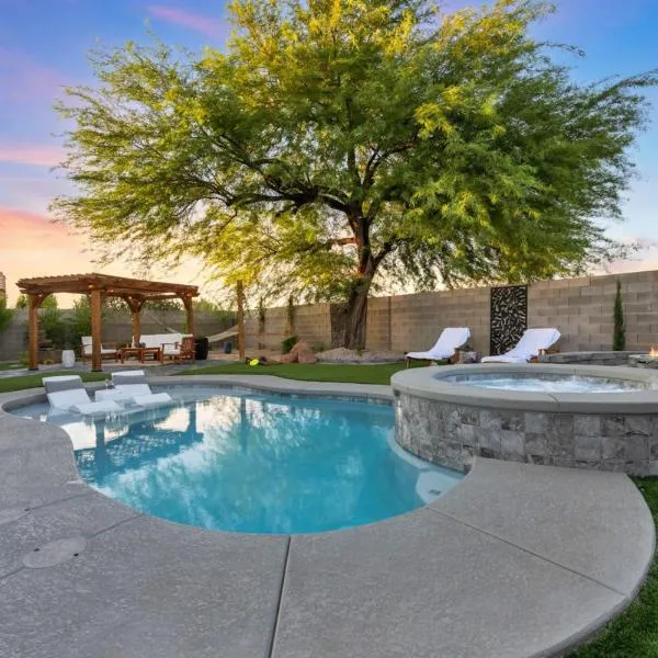 Luxury and Harmony in a 6BR Dream Villa; Pool, Hot Tub, Game room, Near the Las Vegas Strip, khách sạn ở Las Vegas