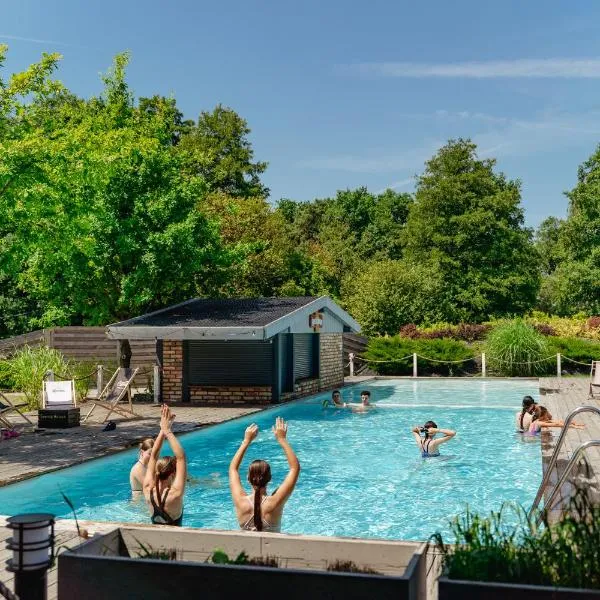Salio Equisport Resort، فندق في ستريكوف