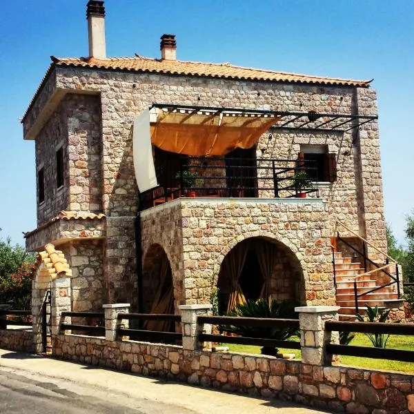 Niko's Stone Guest House, hotel di Archangelos