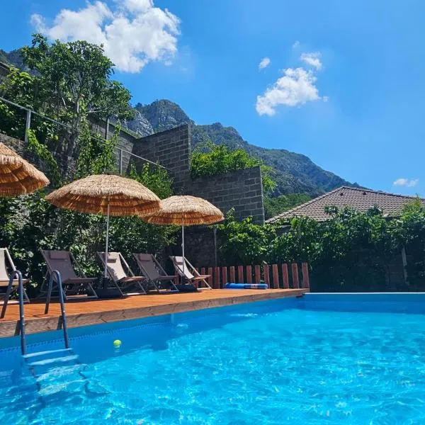 Vila DANI near Castle and Old Bazar, Hotel in Kruja