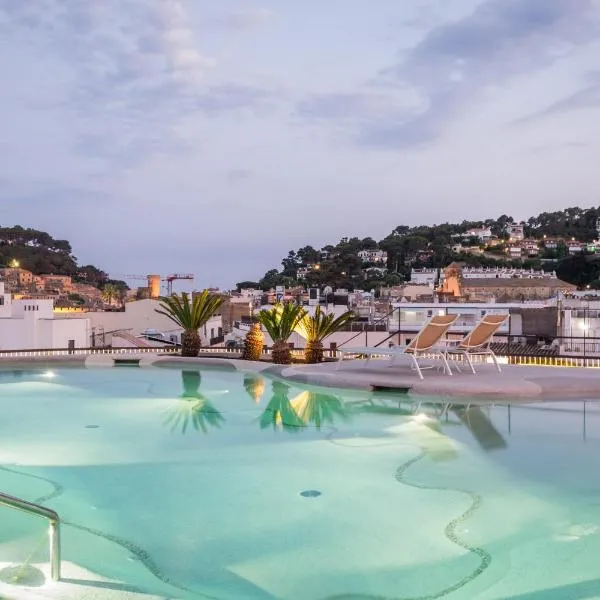 Hotel Delfín 4 Sup, hotel u gradu 'Tossa de Mar'