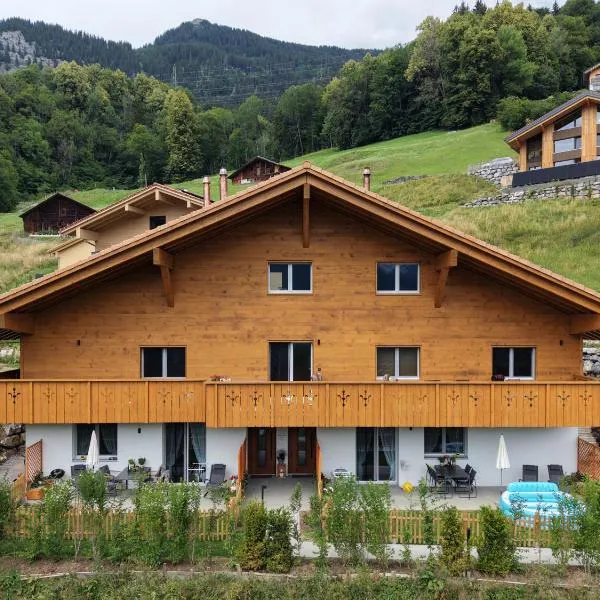 Chalet Bergzauber, Ferienwohnung Rosenlaui, hotelli kohteessa Hasliberg
