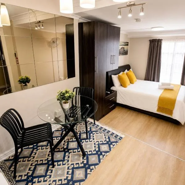 Faith, Hope & Love Self Catering, hotel in Port Elizabeth
