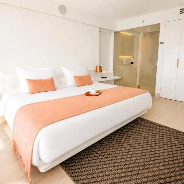 45 by Director, hotel sa Santiago