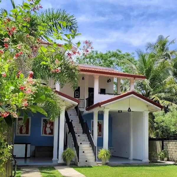 Sundaze Villa, hotel in Goyambokka