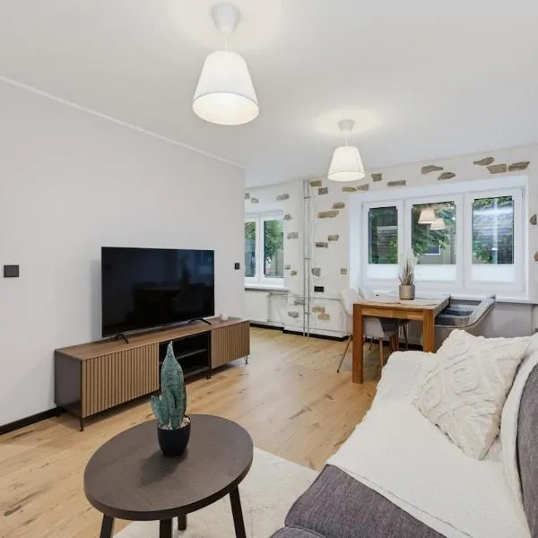 Luxury Haapsalu City Centre Apartment with Männisalu Country Spa option, hotell Haapsalus