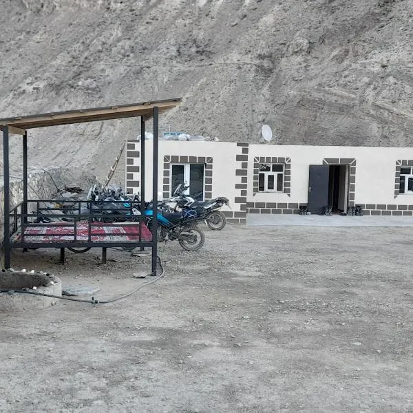 Guesthouse MUMINA, hotel u gradu Yamchin