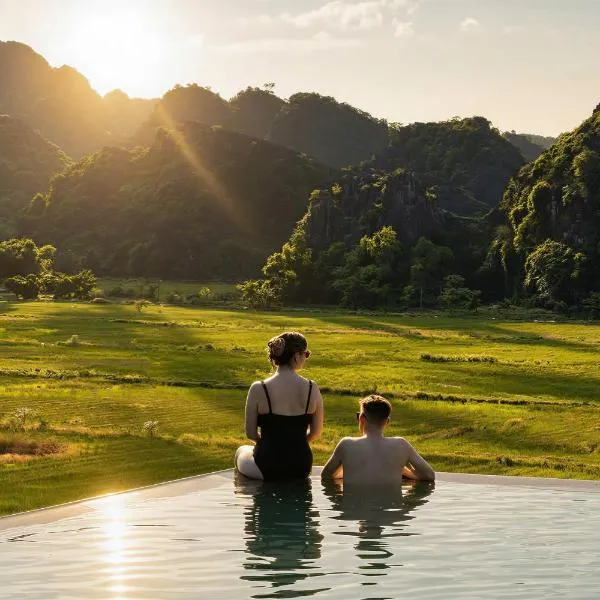 Hotel LaVue Tam Coc, хотел в Vũ Lâm