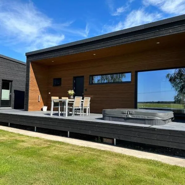 PeltoVilla - Relax in the sauna and hot tub, hótel í Tyrnävä