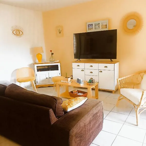 Mauguio-Carnon Apt T2 Tout Confort, Spacieux, Lumineux, Clim, Wifi, Balcon, parking privé, 15 mn des plages, de Montpellier, hotel Mauguióban