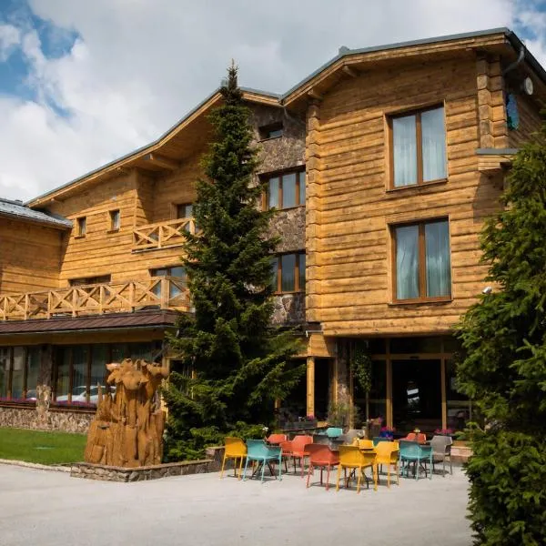 Wellness Hotel Encian Donovaly – hotel w mieście Donovaly