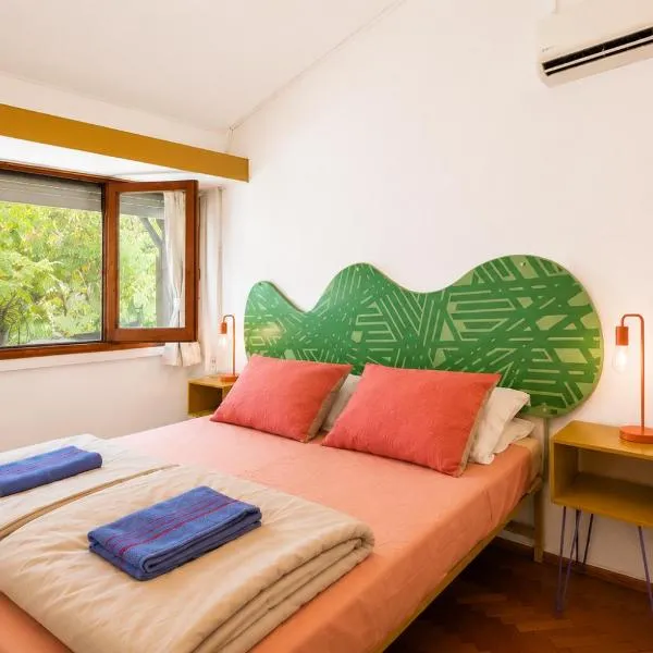 Youki Haus Hostel, hotel u gradu 'Montevideo'