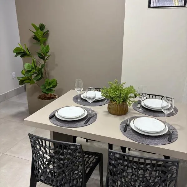 APT 202 - 05 min aeroporto, rodoviária e embaixadas, hotel in Brasília