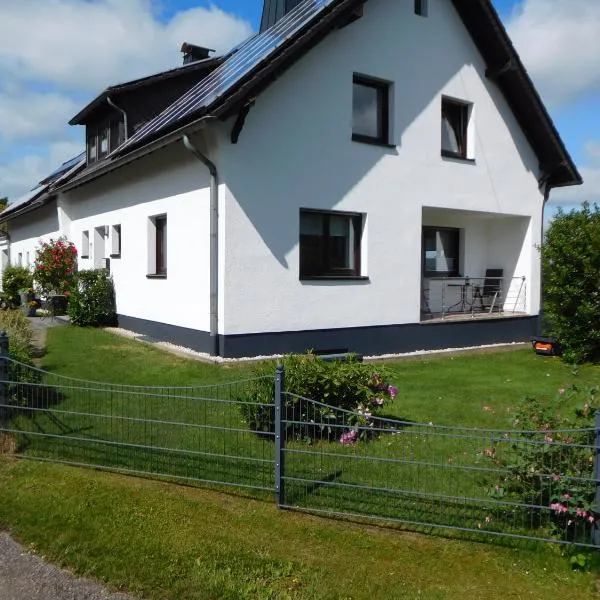 Ferienwohnung Charly, hotel in Hellenthal