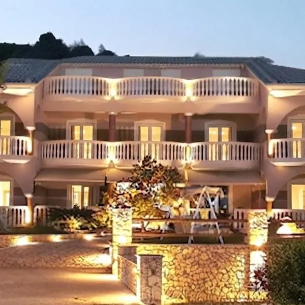 Marathon Studios & Apartments, hotel a Keríon