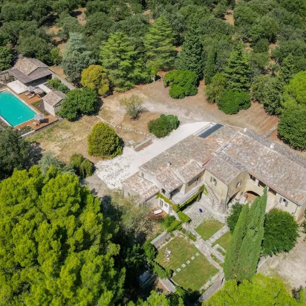 Maison d'hôtes O Mas de Meze - Piscine et Climatisation, hotell i Uzès