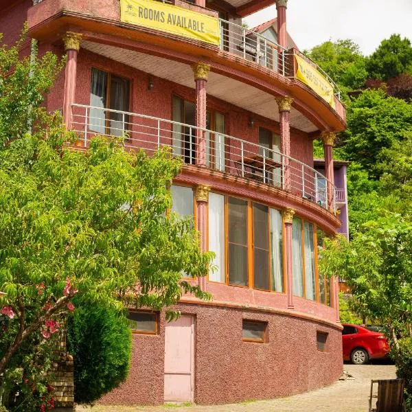 Villa House European, hotel di Sarpi
