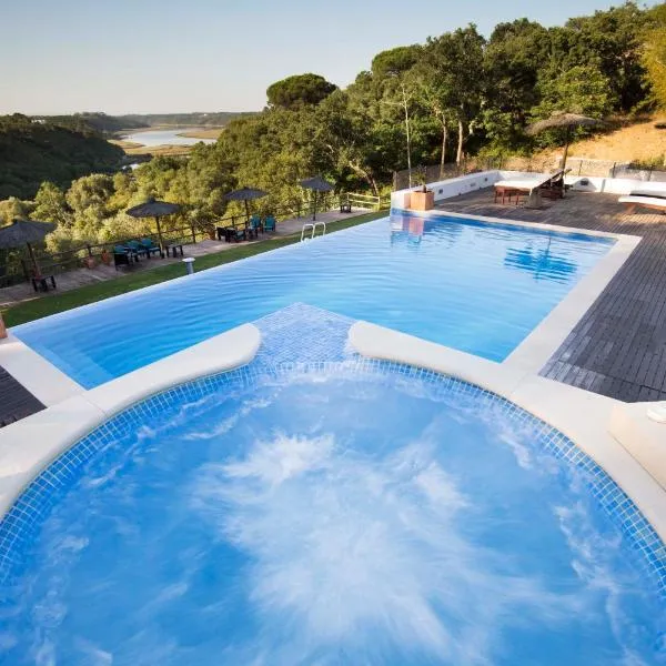 Herdade Do Freixial - Turismo Rural, hotel in Vila Nova de Milfontes