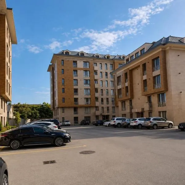 Luxury Airport Residence, hotel em Baku
