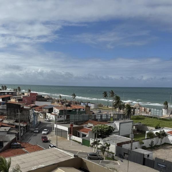 Flat pé na areia com vista para a Praia do Meio