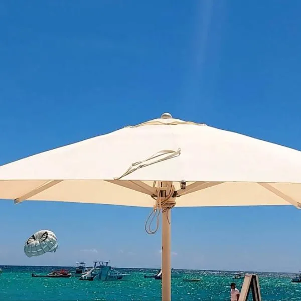 Hotel Beach Pool Punta Cana Vacation، فندق في بونتا كانا