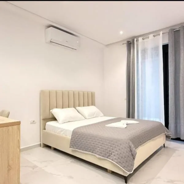 Mediterranean Nest Apartment Saranda、サランダのホテル