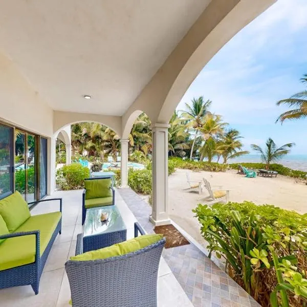 A1 at Blue Water Beach Villas, hotel in San Pedro