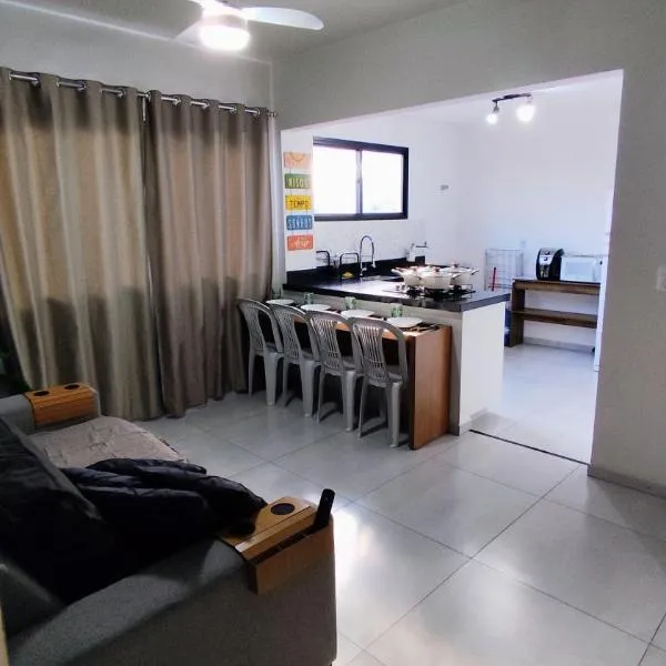 Res Leomarian 2 quartos Praia do Morro - Guarapari, hotel v mestu Guarapari