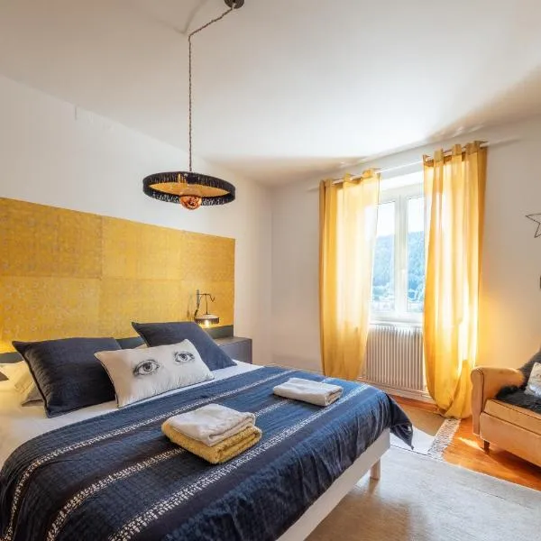 Appartement vue pistes proche lac: Gérardmer şehrinde bir otel
