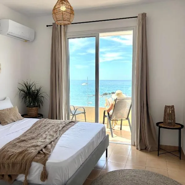 SEA VIEW Apartment in Paphos Port, hôtel à Paphos