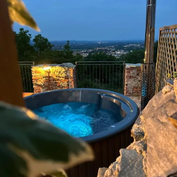 Da Noi Panoramic Guest Stay Camera Pietra，庫奧爾涅的飯店