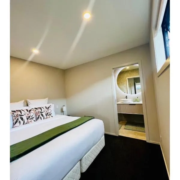 Modern Alpine Apartment, hotel in Queenstown Airport