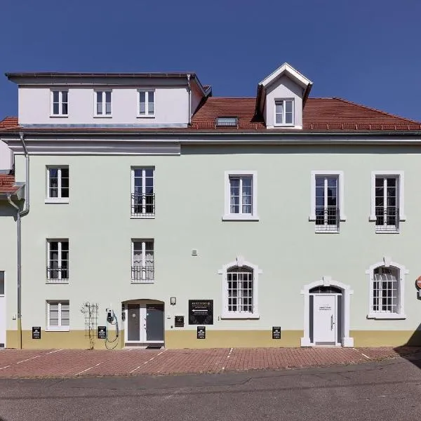Kenzingen Appartements zur Alten Brauerei，肯欽根的飯店