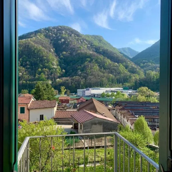 Apartment with mountain view, hotel u gradu Torrebelvicino