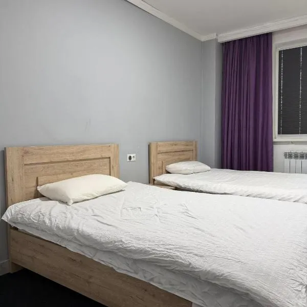 名宿 395 Hostel, hotel di Bishkek