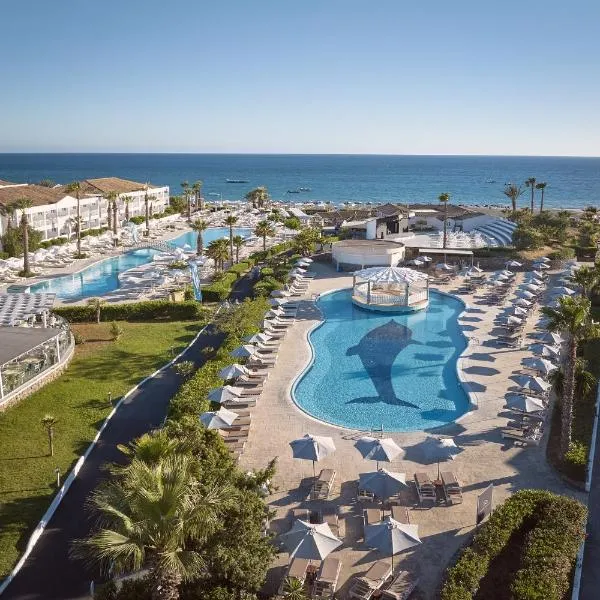 Sandy Beach Resort by Rizos Resorts, hotell i Agios Georgios