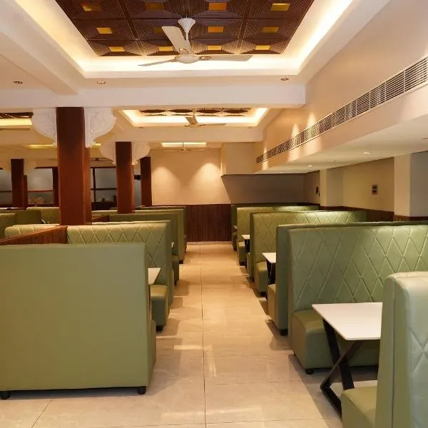 Hotel G Grand Inn, ξενοδοχείο σε Thanjavur