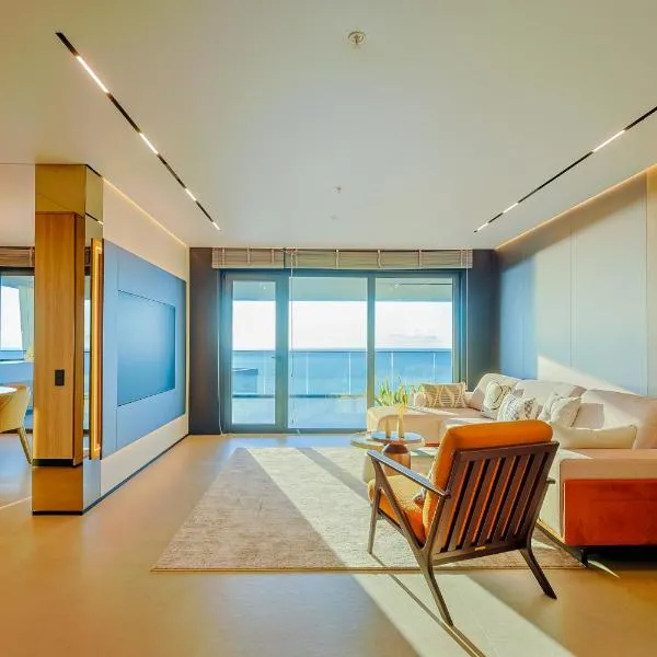 OPUS Batumi, hotel i Batumi