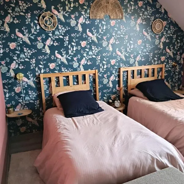 chambre 2 lits d'une personne, Hotel in Tourville-la-Campagne