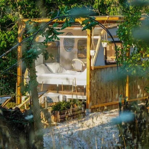 Cherry Tree Caravan, hotel i Podentes