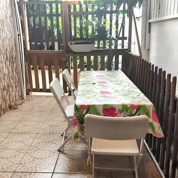 Studio charmant à Saint-Pierre avec jardin clos - 50 m² – hotel w mieście Saint-Pierre