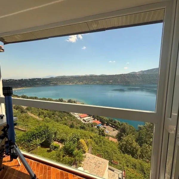 la vista sul lago, hotel em Castel Gandolfo