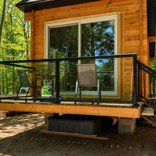 1-bedroom Unique Eco Log Cabins in Parry Sound #102 – hotel w mieście Parry Sound