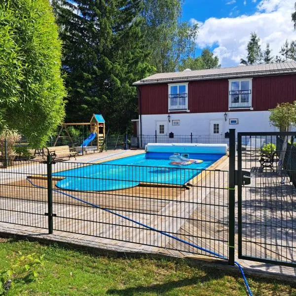 Marieborg Apartments, hotell i Ekshärad