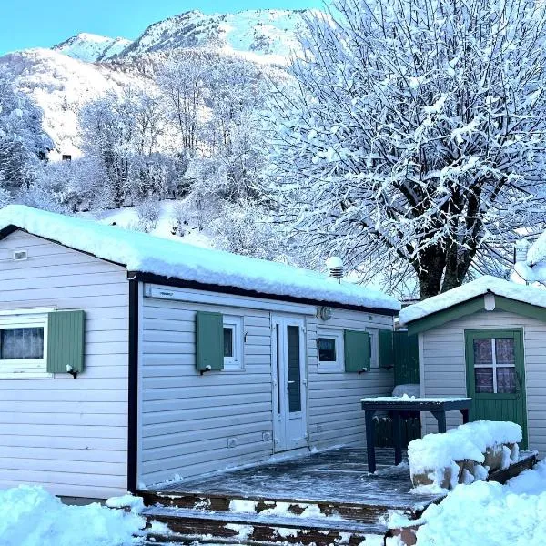 Bungalow charmant à Cauterets avec vue sur la montagne, hotell i Cauterets